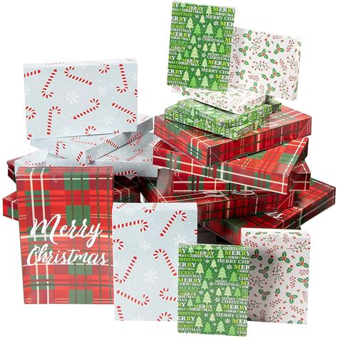 empty christmas gift boxes